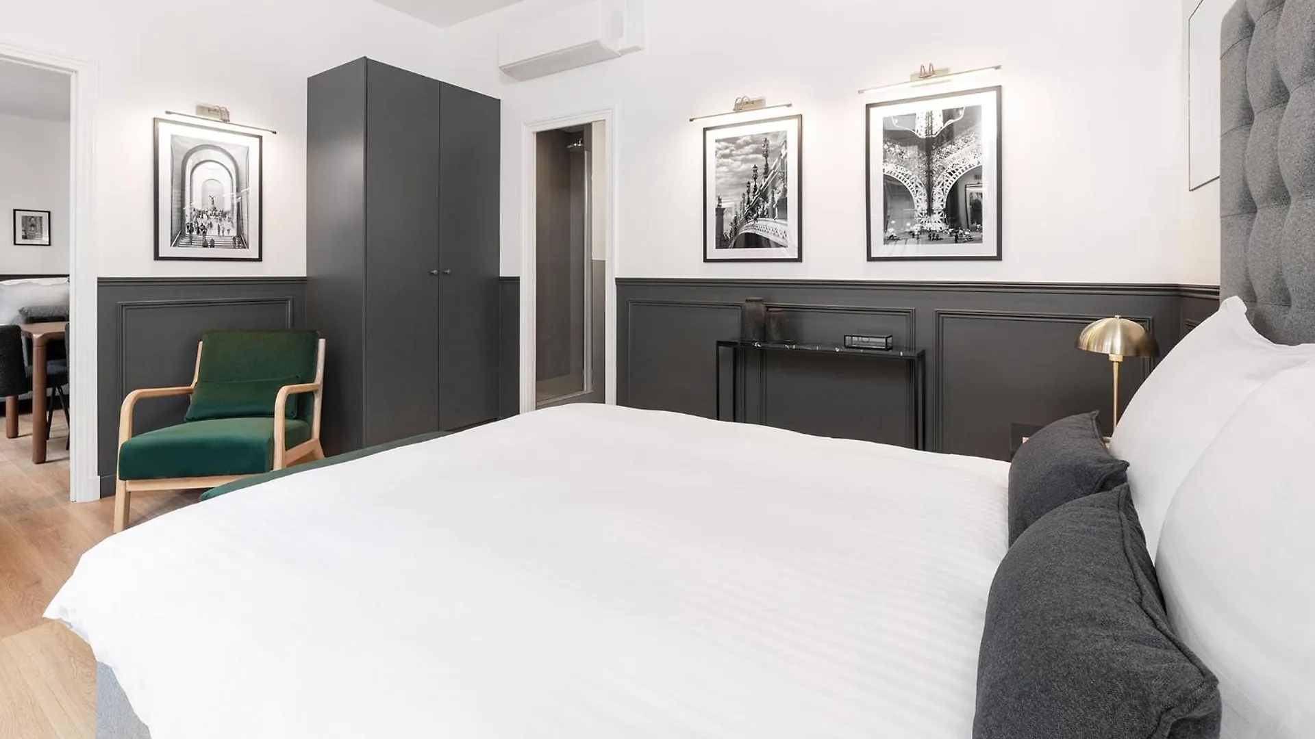 Livinparis Luxury Ac 3 Bedrooms Le Louvre Ii パリ